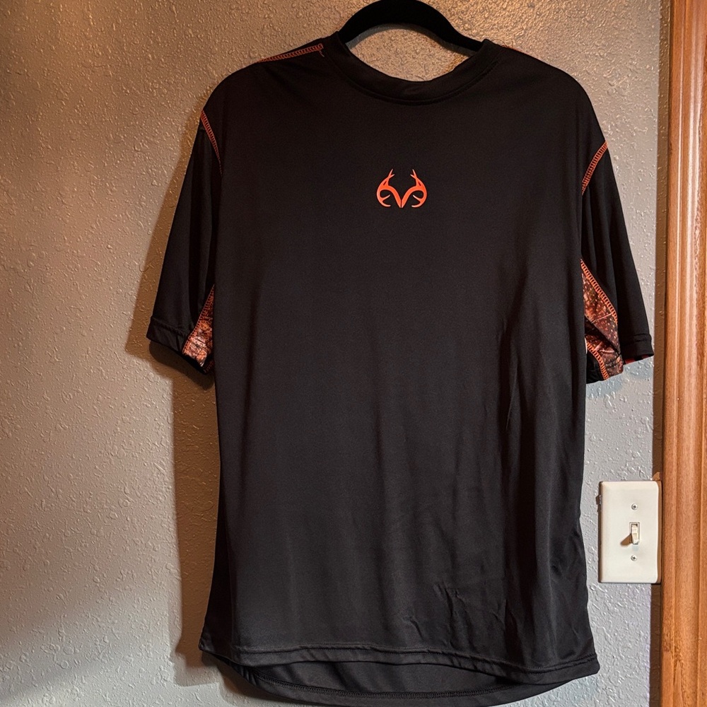 Men’s realtree shirt